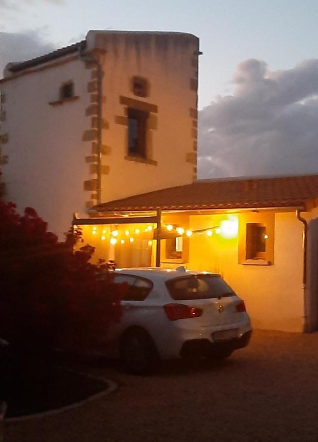 Pigeonnier Hotel Vic-le-Comte Kültér fotó